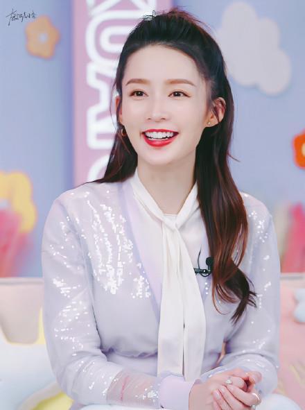 李沁爆料男朋友视频大全,甜蜜瞬间大盘点  第3张